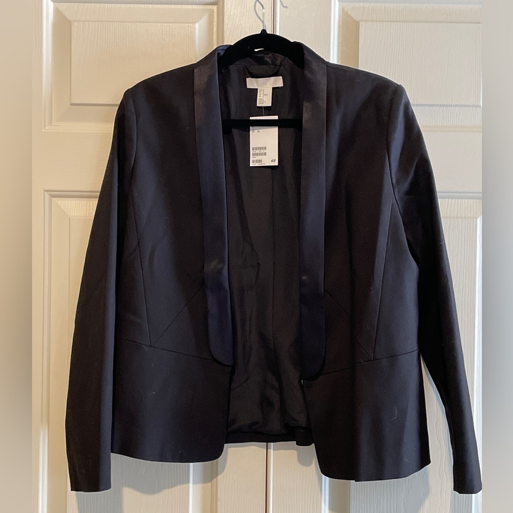 H&M open front blazer with satin collar